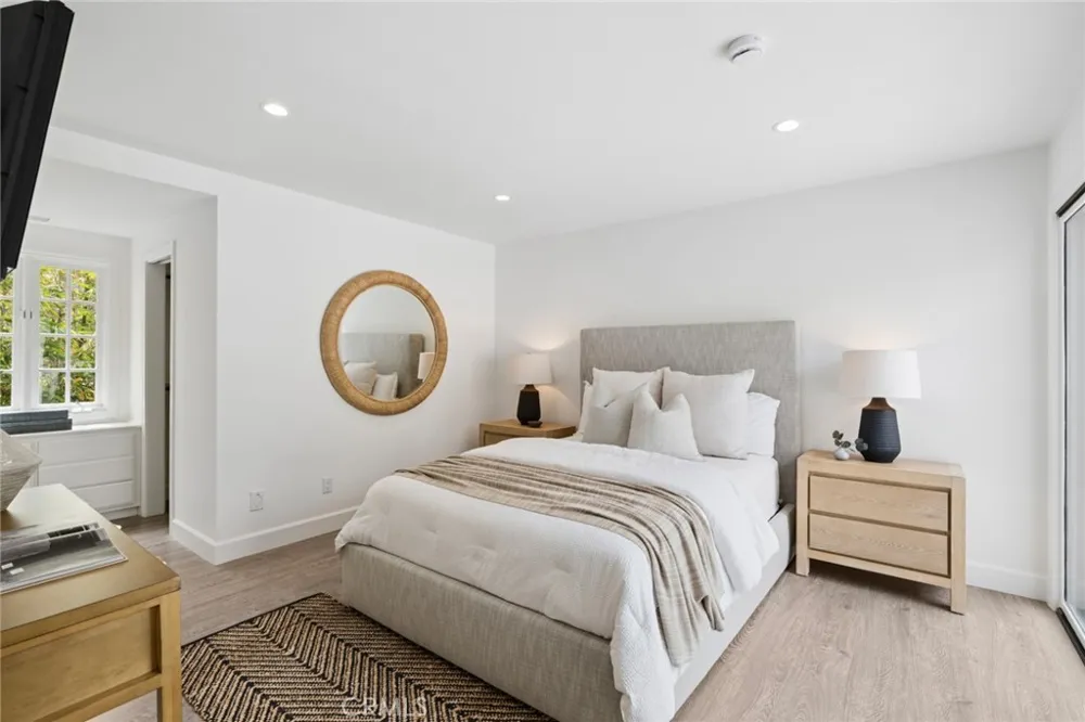 1998 Port Edward Circle Newport Beach, CA 92660