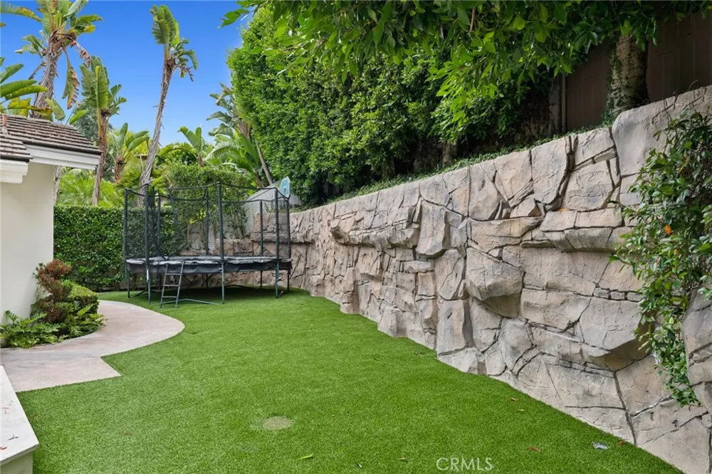 1998 Port Edward Circle Newport Beach, CA 92660