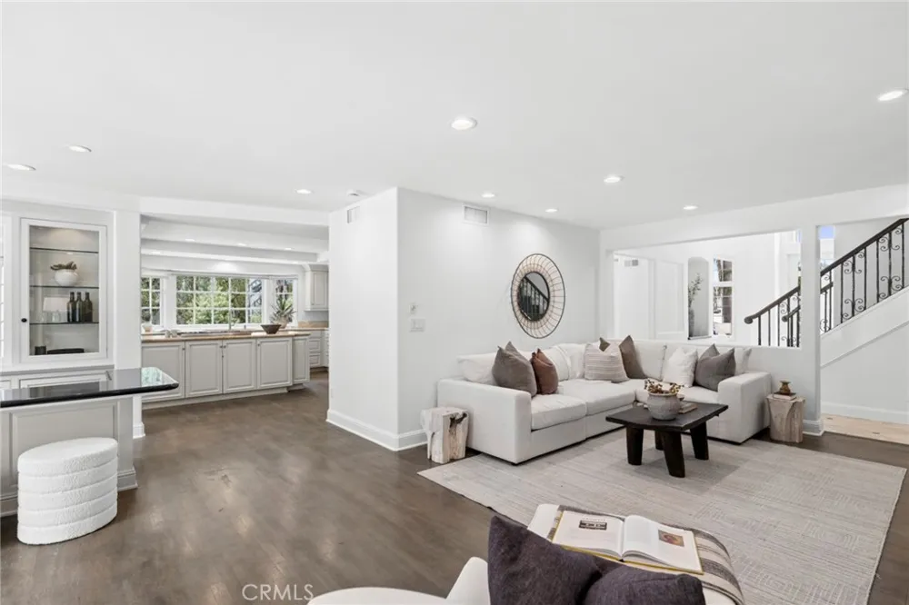 1998 Port Edward Circle Newport Beach, CA 92660