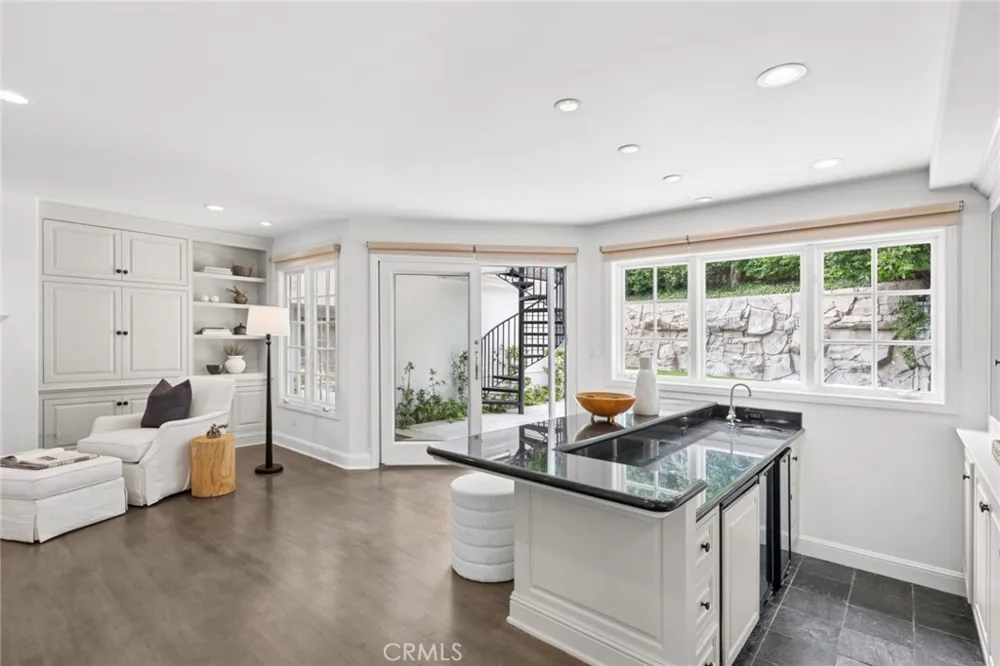 1998 Port Edward Circle Newport Beach, CA 92660