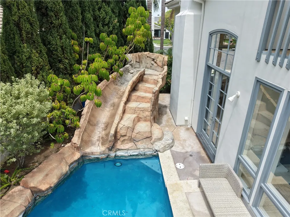 1998 Port Edward Circle Newport Beach, CA 92660