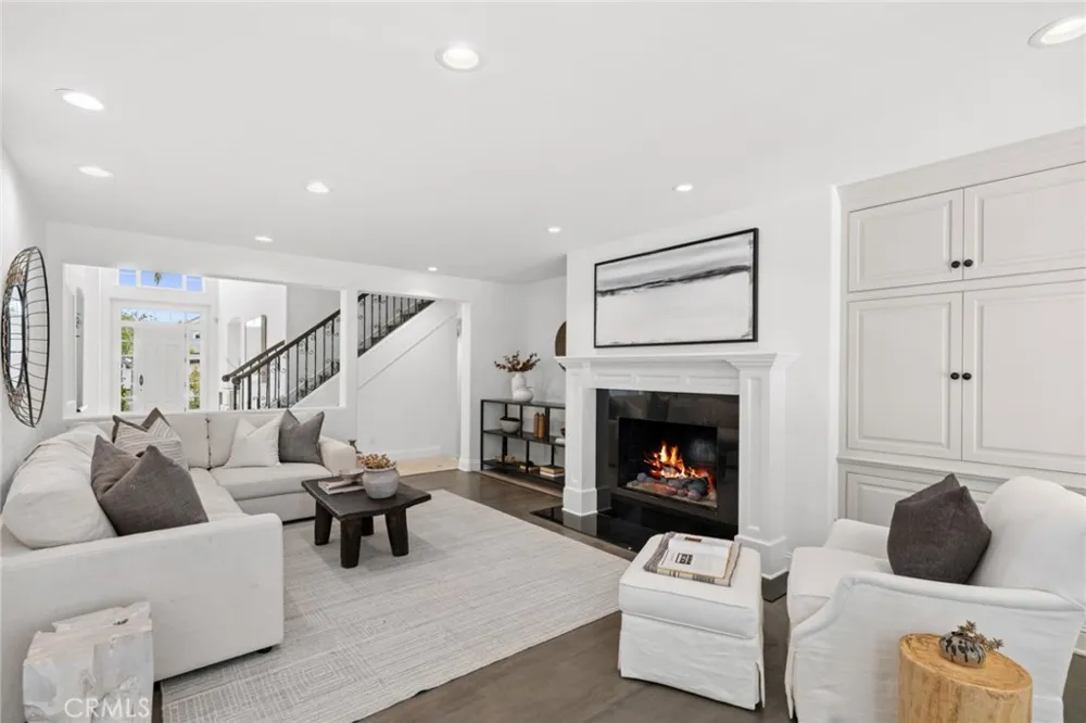 1998 Port Edward Circle Newport Beach, CA 92660