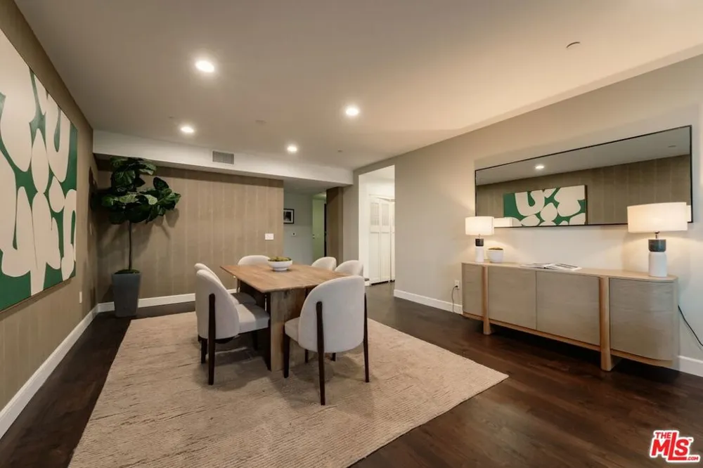 447 Doheny Drive #101 Beverly Hills, CA 90210