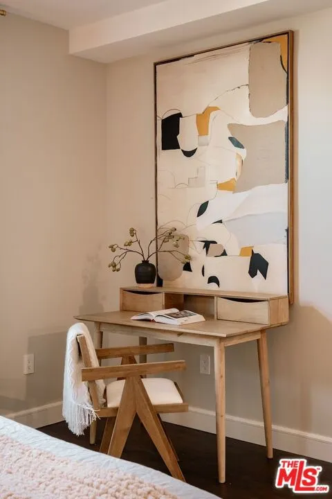 447 Doheny Drive #101 Beverly Hills, CA 90210