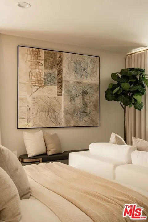 447 Doheny Drive #101 Beverly Hills, CA 90210