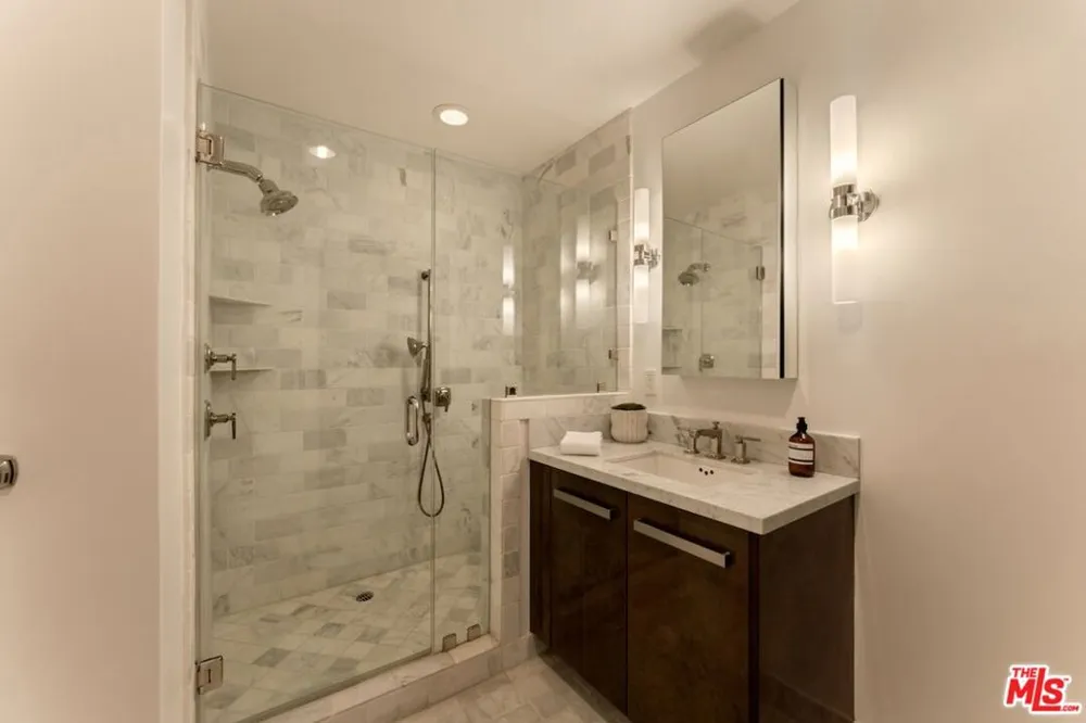 447 Doheny Drive #101 Beverly Hills, CA 90210