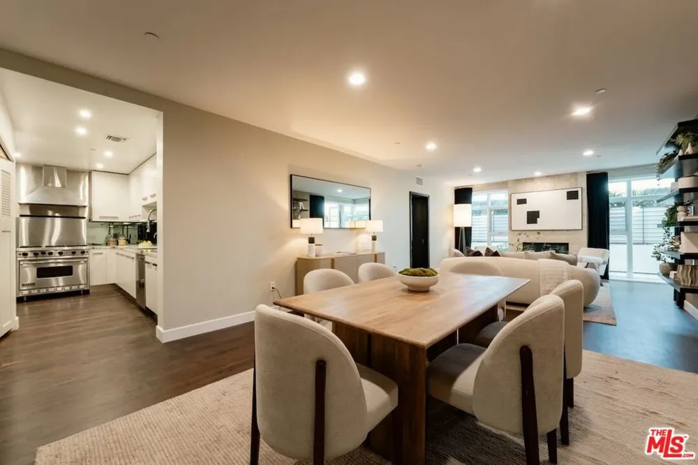 447 Doheny Drive #101 Beverly Hills, CA 90210