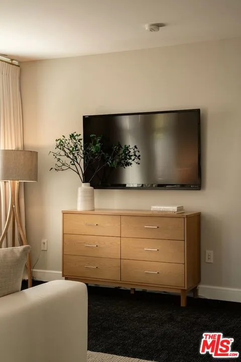 447 Doheny Drive #101 Beverly Hills, CA 90210