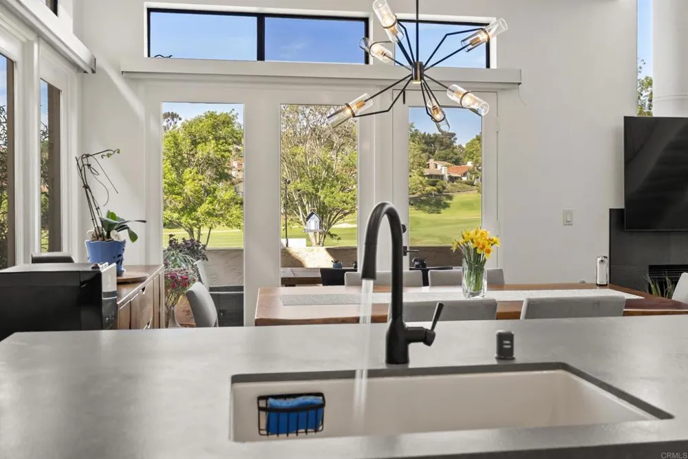 530 San Andres Drive Solana Beach, CA 92075