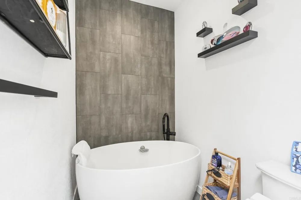 530 San Andres Drive Solana Beach, CA 92075