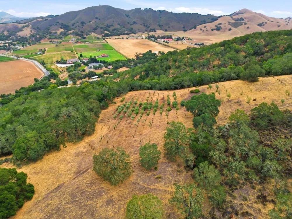 10900 Watsonville Road Gilroy, CA 95020