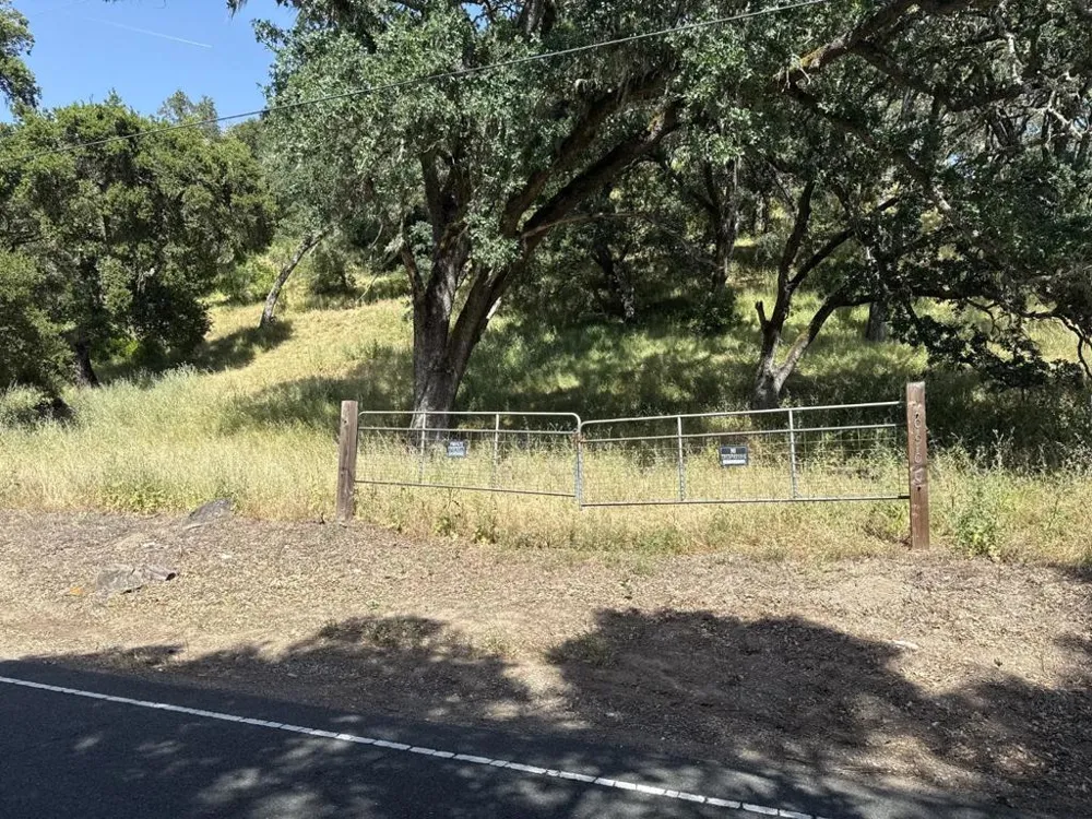 10900 Watsonville Road Gilroy, CA 95020