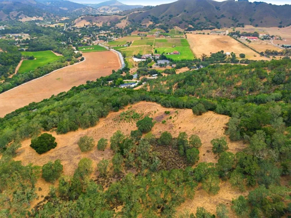 10900 Watsonville Road Gilroy, CA 95020