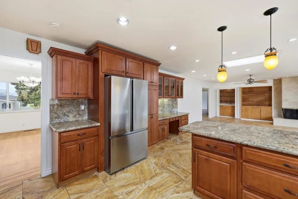 770 Miller Avenue South San Francisco, CA 94080