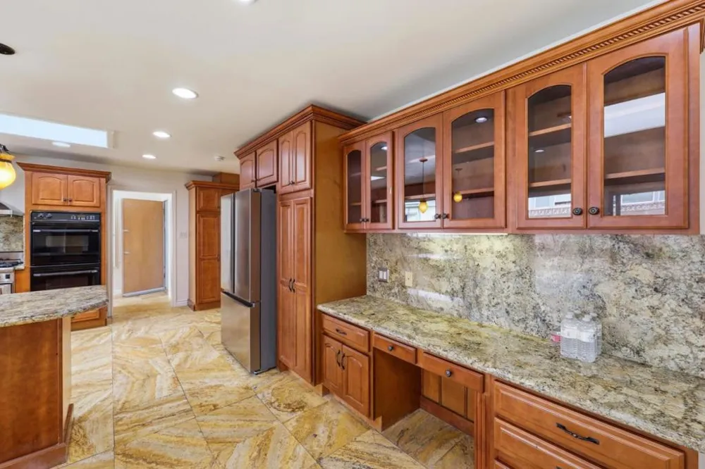 770 Miller Avenue South San Francisco, CA 94080
