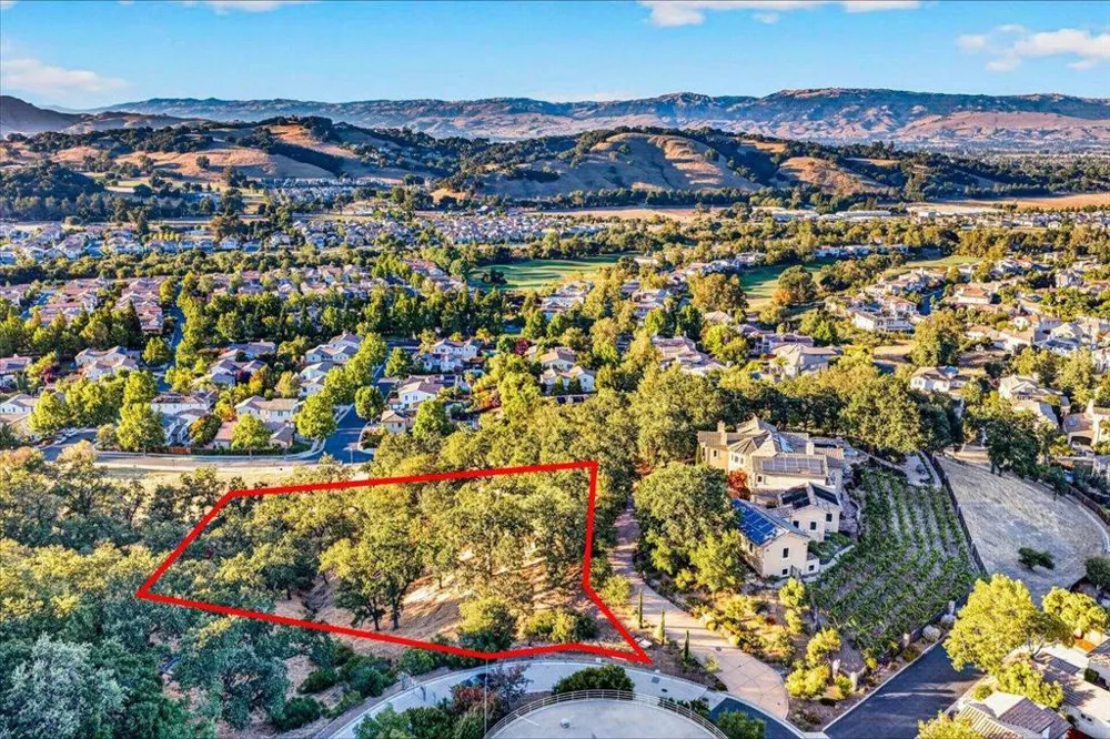 7413 Hoylake Court Gilroy, CA 95020