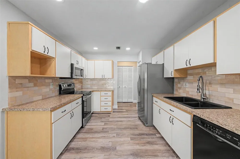 3419 ANNETTE COURT Clearwater, FL 33761