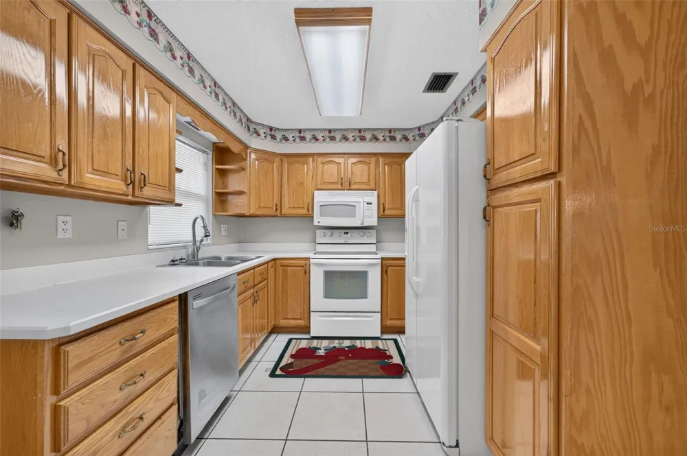 212 15TH AVENUE Ocoee, FL 34761