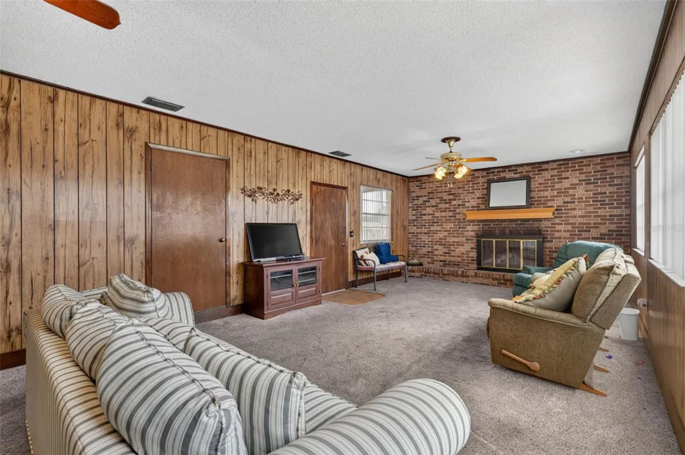 212 15TH AVENUE Ocoee, FL 34761
