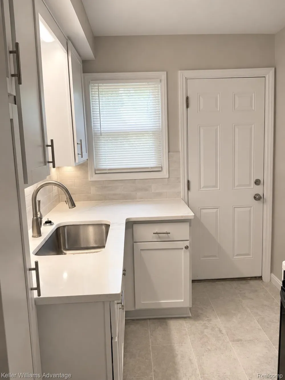 24434 W Chicago Redford Charter Township, MI 48239
