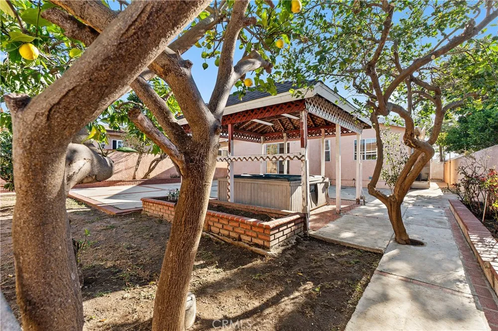 1454 Gulf Wilmington, CA 90744