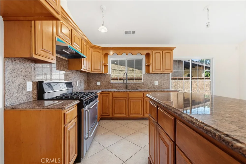 1454 Gulf Wilmington, CA 90744
