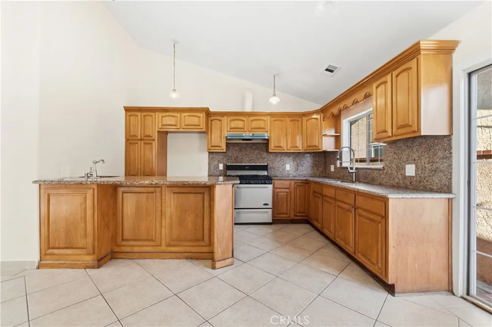 1454 Gulf Wilmington, CA 90744