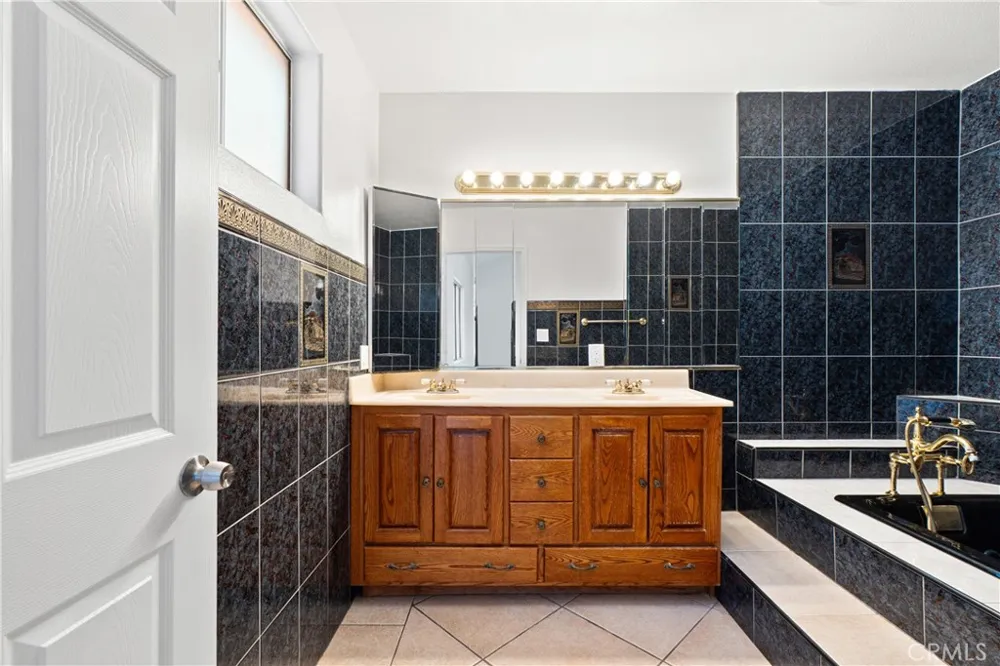 1454 Gulf Wilmington, CA 90744
