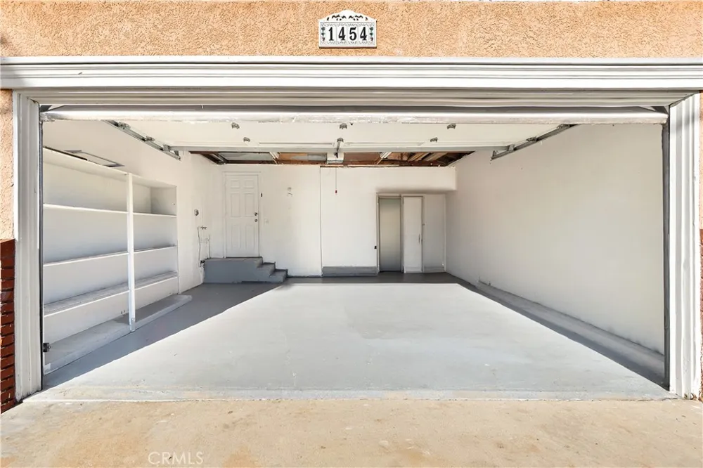 1454 Gulf Wilmington, CA 90744