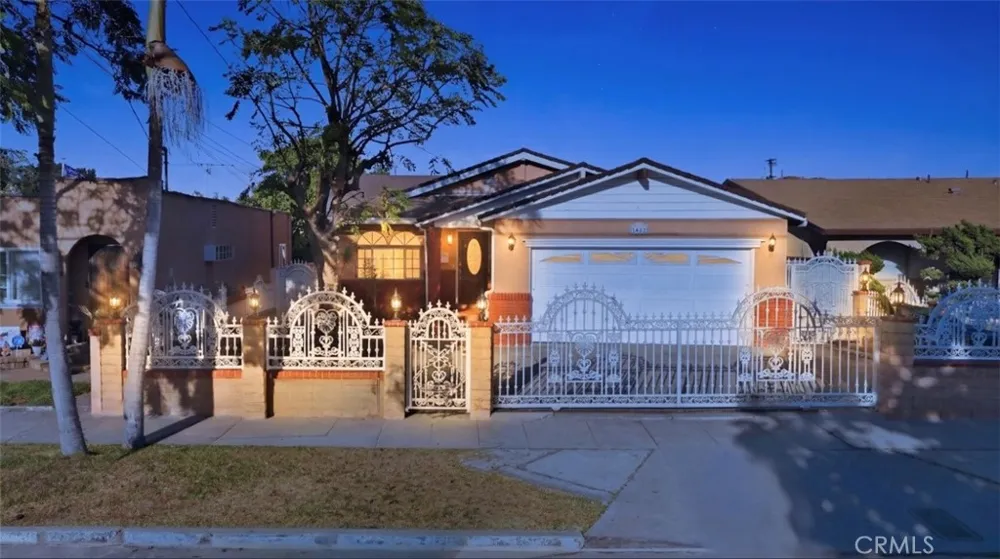 1454 Gulf Wilmington, CA 90744