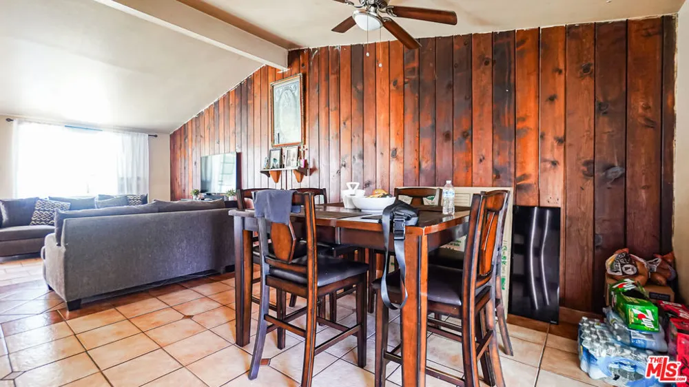 19037 Wellhaven Street Santa Clarita, CA 91351