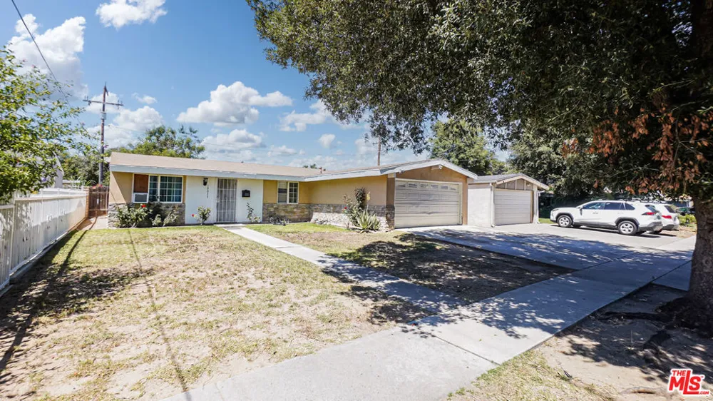 19037 Wellhaven Street Santa Clarita, CA 91351