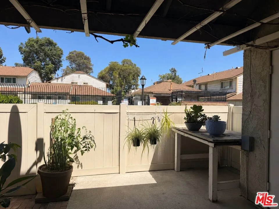 1031 S Palmetto Avenue #H-6 Ontario, CA 91762