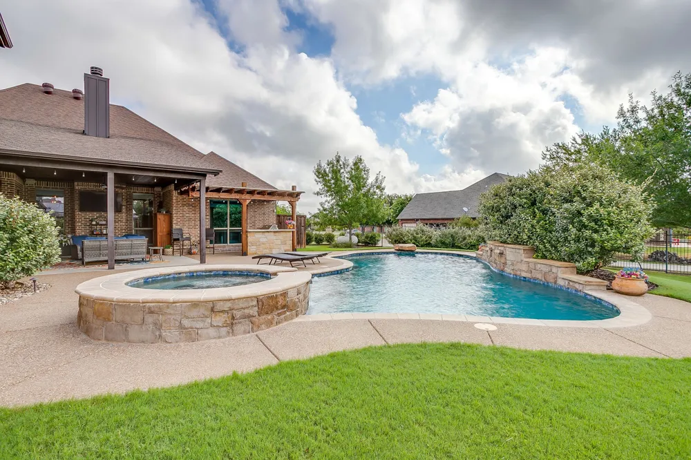 119 Antler Ridge Court Azle, TX 76020