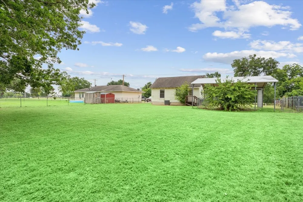 608 Ninth Street Hico, TX 76457