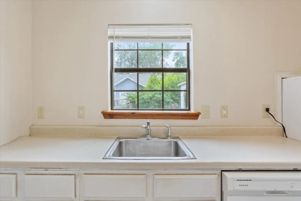 608 Ninth Street Hico, TX 76457