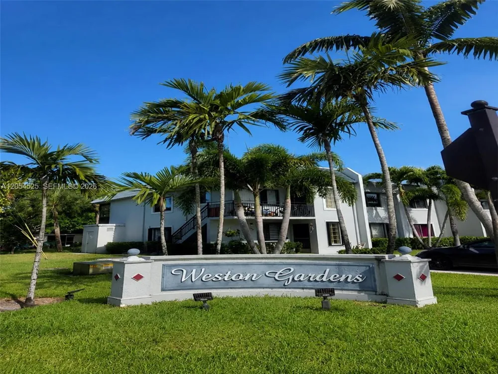 16571 Blatt Blvd #203 Weston, FL 33326