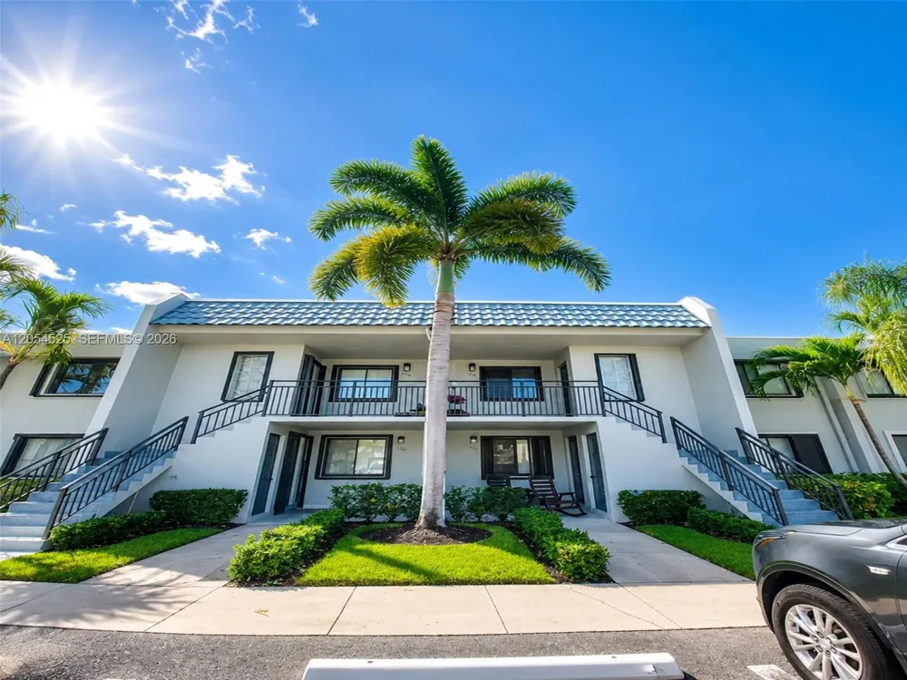 16571 Blatt Blvd #203 Weston, FL 33326