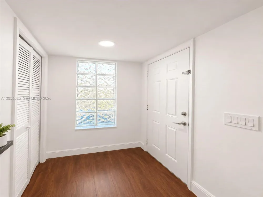 16571 Blatt Blvd #203 Weston, FL 33326