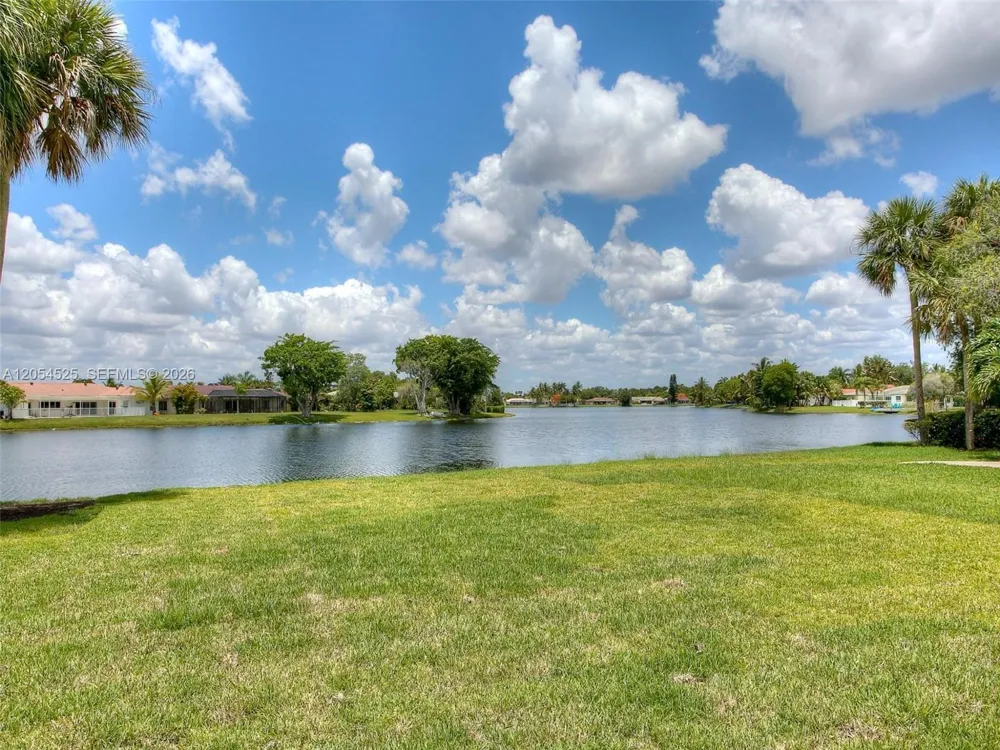16571 Blatt Blvd #203 Weston, FL 33326