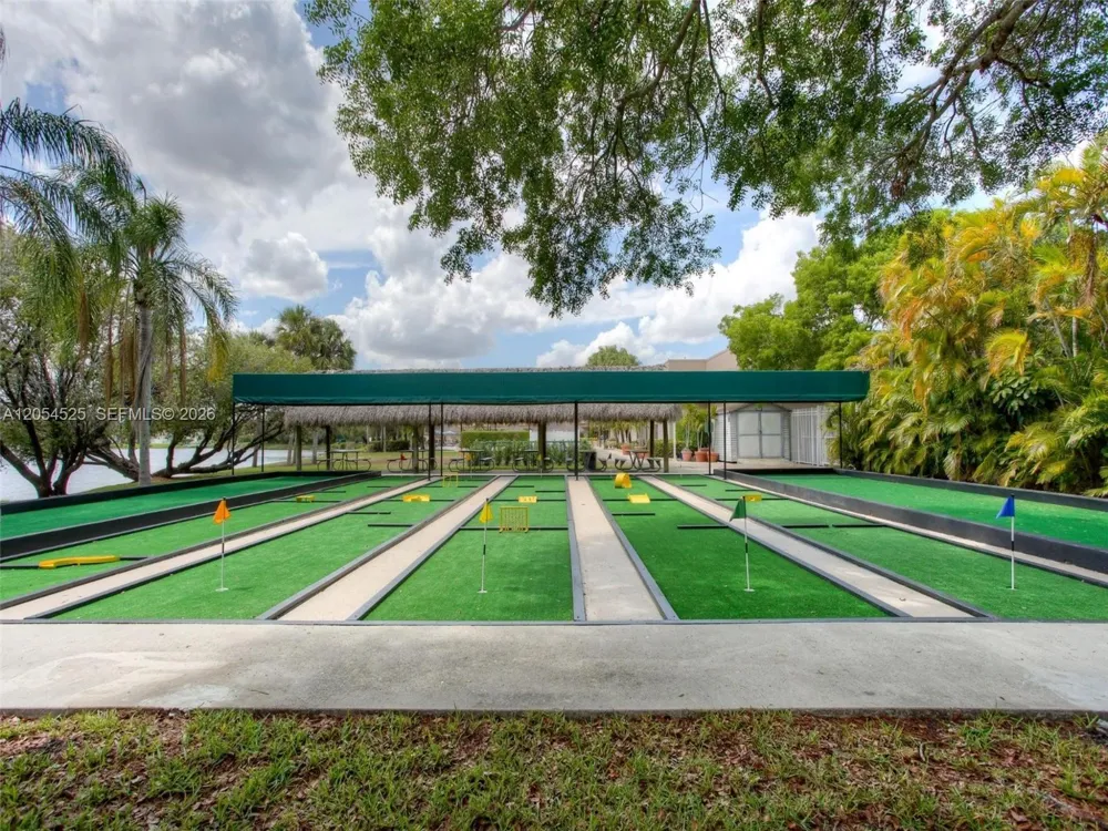 16571 Blatt Blvd #203 Weston, FL 33326