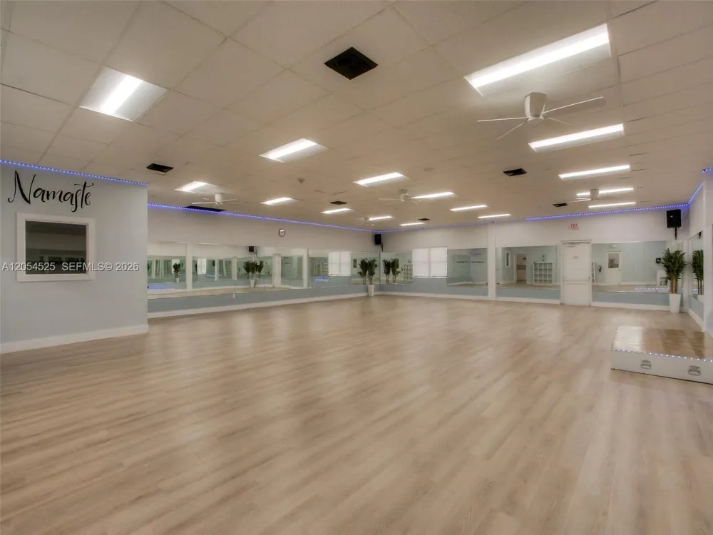 16571 Blatt Blvd #203 Weston, FL 33326
