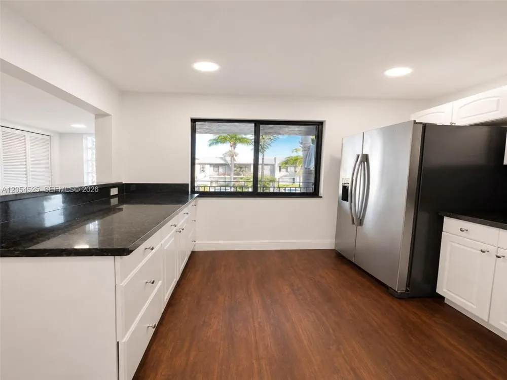 16571 Blatt Blvd #203 Weston, FL 33326