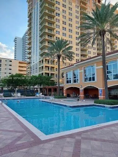 2080 S Ocean Dr #1211