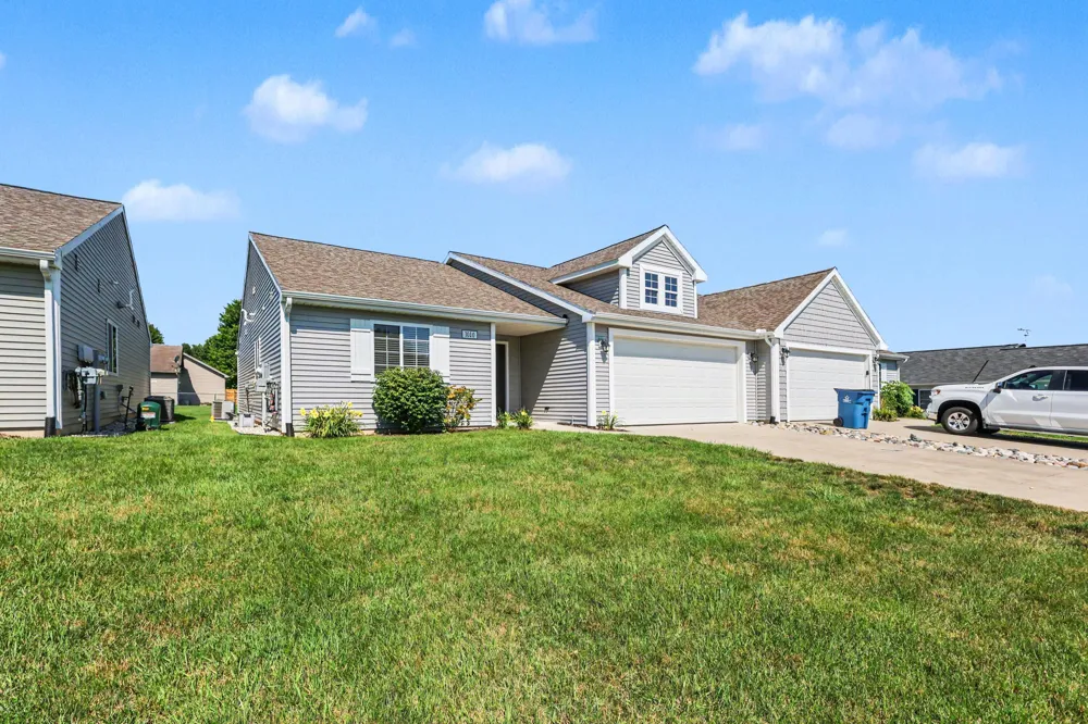 1010 W Villas Drive Vicksburg Village, MI 49097