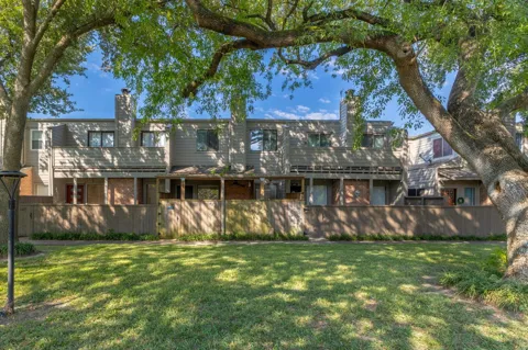 1625 Prairie Grove Drive