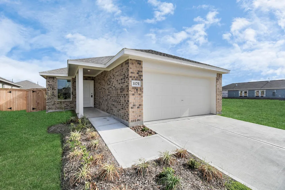 1615 Windrose Bend Angleton, TX 77515