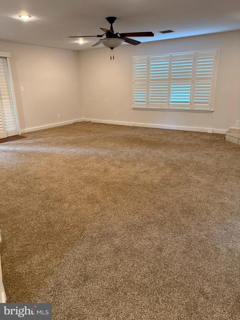 7915 FAIRFAX ROAD Alexandria, VA 22308