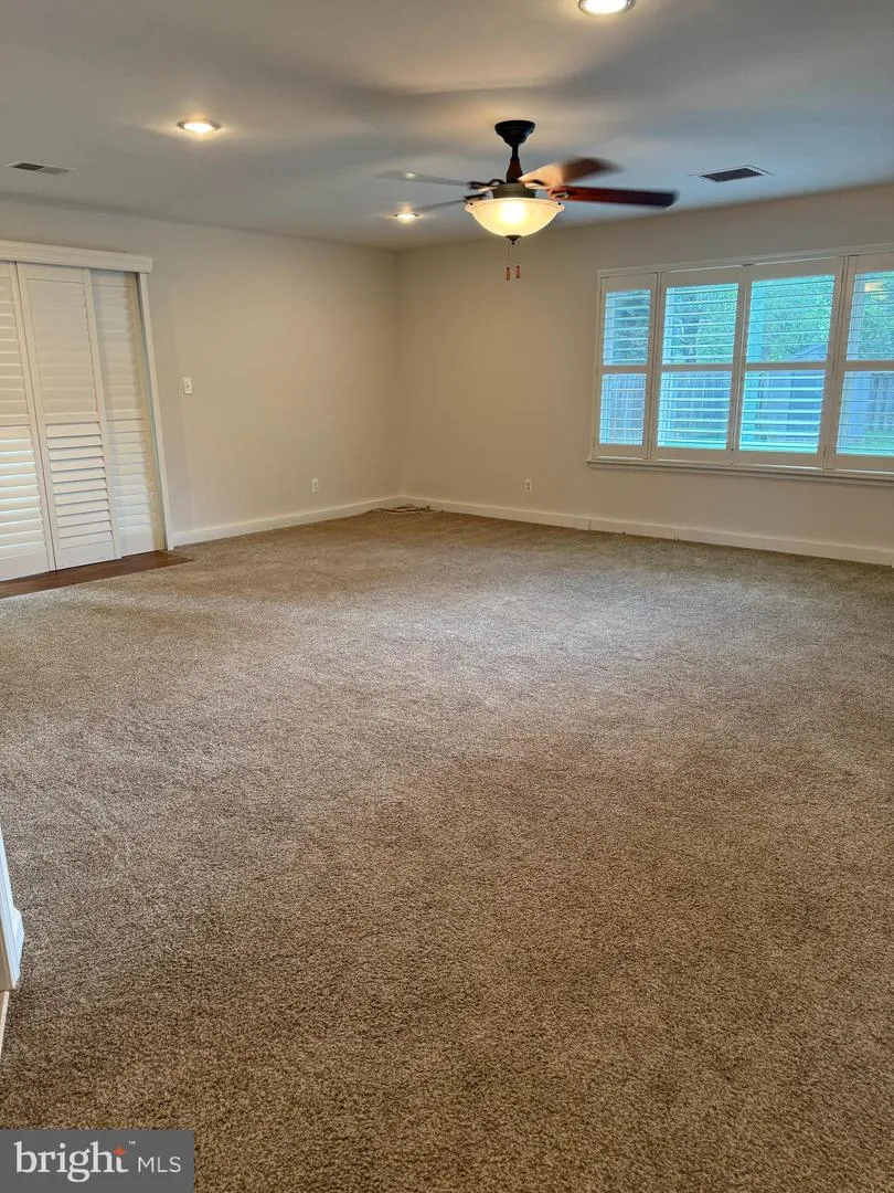 7915 FAIRFAX ROAD Alexandria, VA 22308