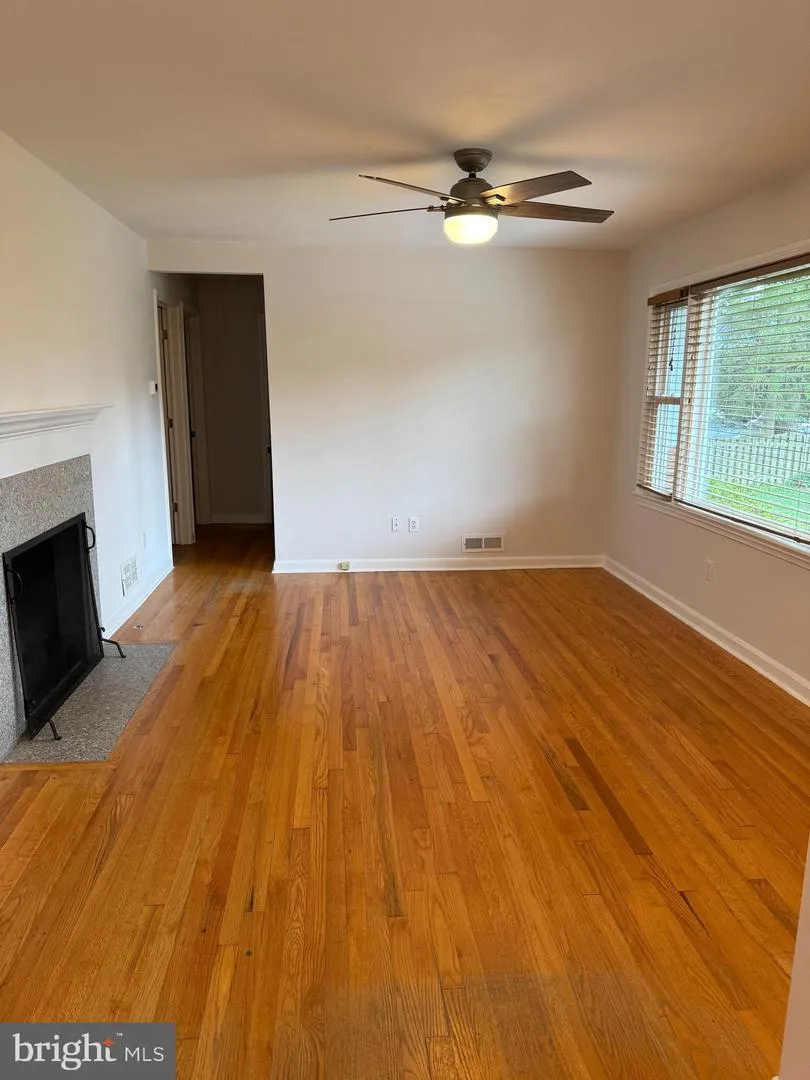 7915 FAIRFAX ROAD Alexandria, VA 22308